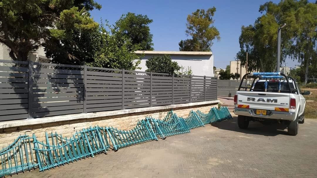 Fence 2