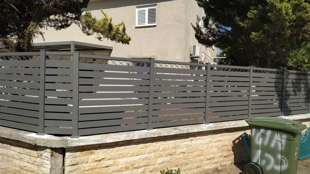 Fence 4
