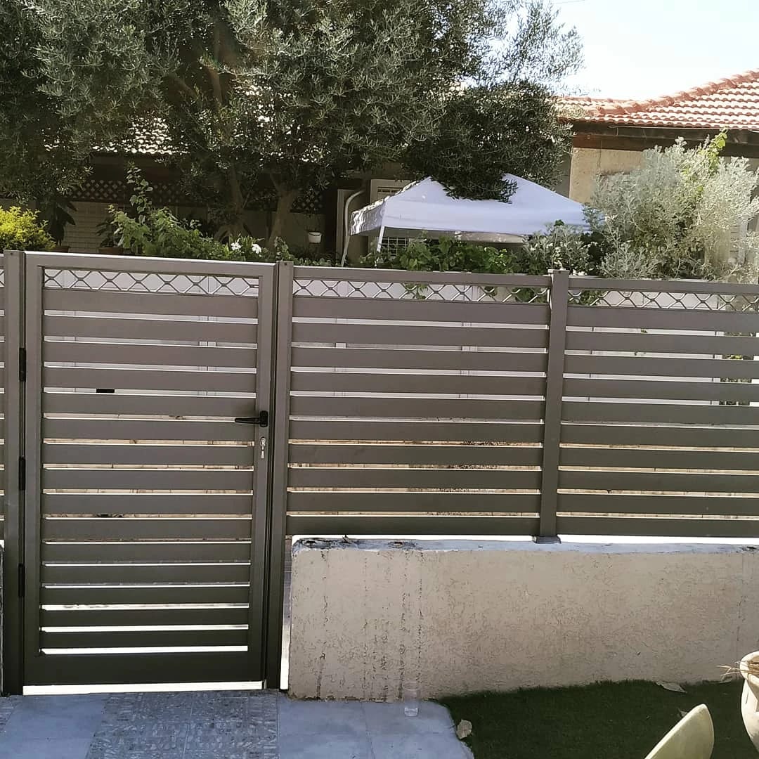 Fence 23