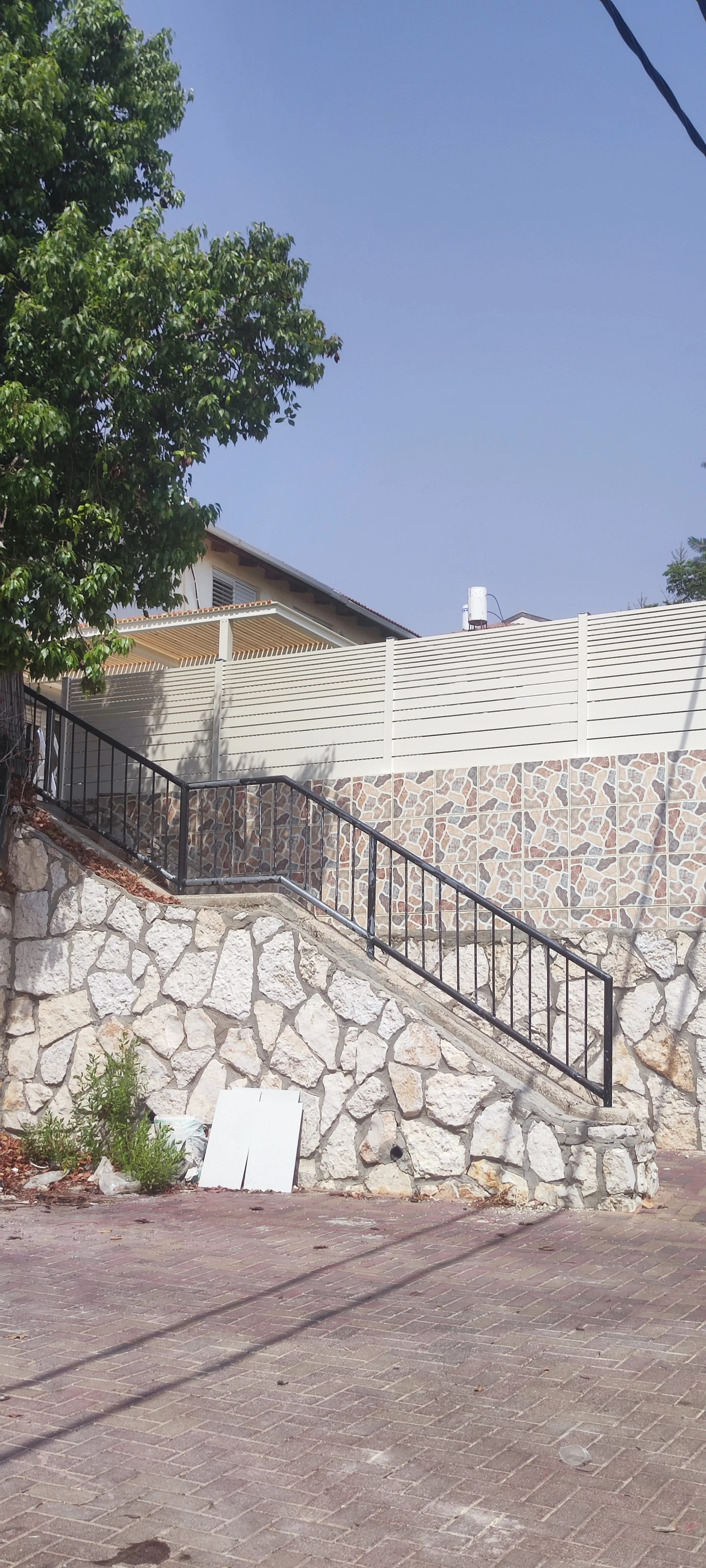 Fence 47